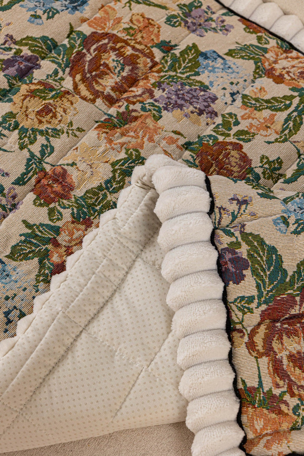 Sofa Decor Celeste Floral Jacquard Sofa Seat Cover in Ivory Garden Floral - floral jacquard fabric detail for floral sofa seat covers in the UK