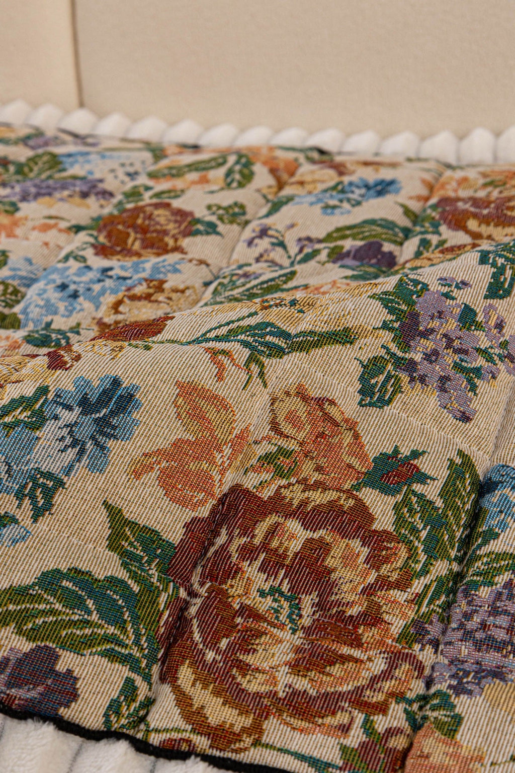 Sofa Decor Celeste Floral Jacquard Sofa Seat Cover in Ivory Garden Floral - floral jacquard fabric detail for floral sofa seat covers in the UK
