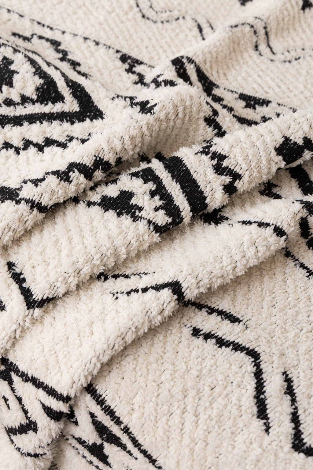 Sofa Decor Nala Geometric Plush Sofa Throw Cover sofa throw cover in the UK - colour and texture view 3