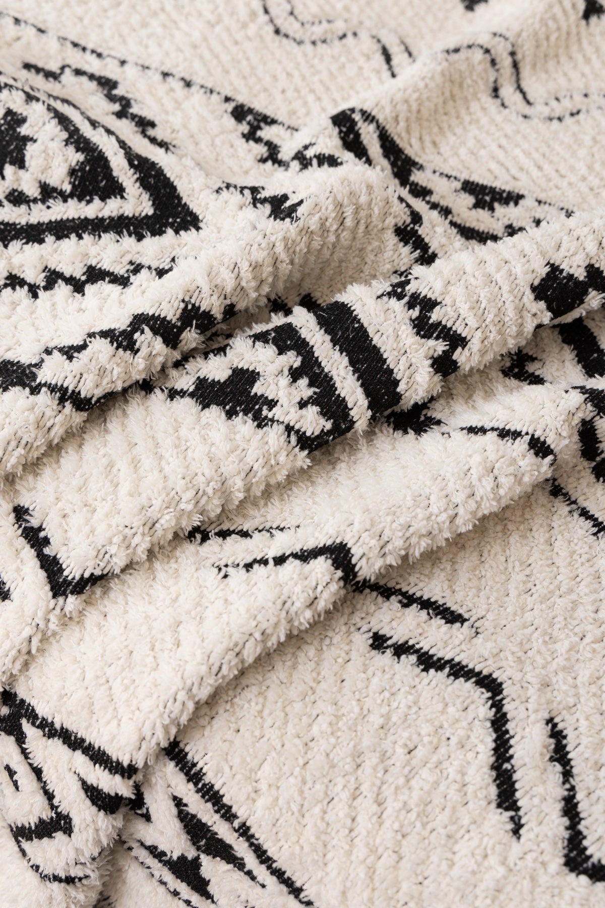 Sofa Decor Nala Geometric Plush Sofa Throw Cover sofa throw cover in the UK - colour and texture view 3