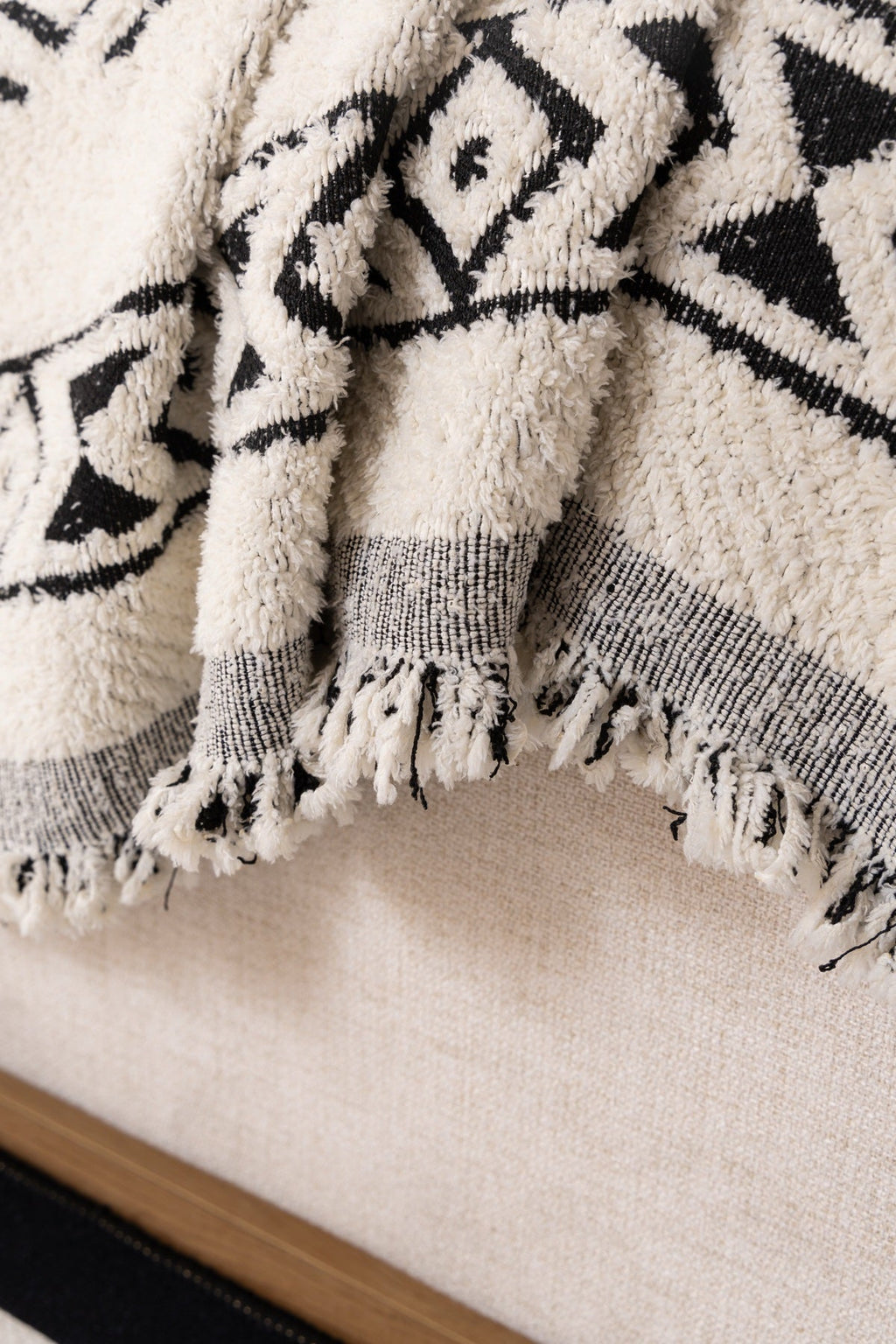 Sofa Decor Nala Geometric Plush Sofa Throw Cover sofa throw cover in the UK - lifestyle fit detail 4